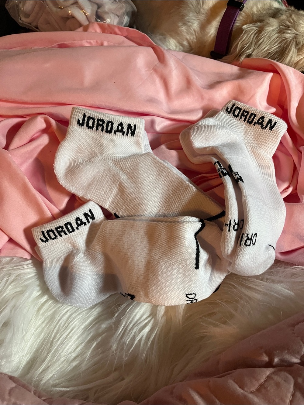 Jordan White Low-Cut Athletic Socks with Black Logo3pak